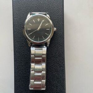 Minimalist Men’s Silver Metal Link Watch – Black Dial – Sleek Modern Design 40MM